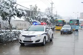 国内警车迎来“换血”，上海换荣威，广西换宝骏，国产车崛起了图片