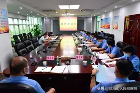省检察院党组成员、派驻纪检监察组组长张德昌同志率队到琼海检察院开展第二批政法队伍教育整顿专题调研图片