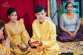 订婚遭网友吐槽，柬埔寨情侣：关你们什么事图片