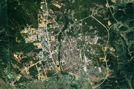 江西上饶一个县，位于景德镇和鹰潭之间，拥有神农宫景区图片