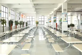 一周上五天班月薪3500，这个长活能干吗？图片
