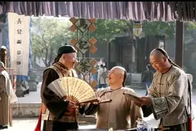 乾隆和妇女对诗：“庭院草深径难寻”,妇女接下一句把乾隆给吓跑图片