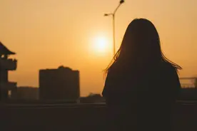 真实故事：90后二胎妈妈，做了一个决定，改变了全家人的命运图片