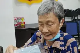 想不到！厦门这位85岁老人，常在公交上做这事…图片