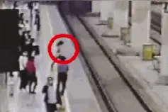 一言不合就跳站台？！网友都忍不了了图片