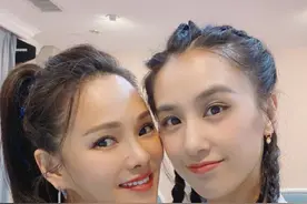 伊能静和李晟妈仅差4岁，同框却像母女，伊能静的称呼成亮点图片