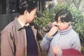 陕西人应该为贾浅浅成名欣慰？揭秘“文二代”们叛逃现状图片
