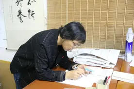 张桂梅遭清华毕业生诋毁，让人寒心，西交大校长做法获好评图片