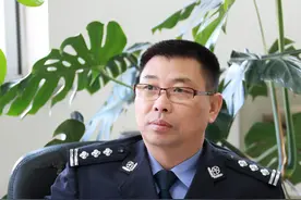 一曲催人奋进的铿锵旋律——简评《平安守护人》《嫘祖故里是家乡（外一章：张润东，他以飞翔的姿态远航）图片