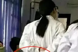 学医女生胆子有多大，看到她们上课的日常，同班男生都自愧不如图片