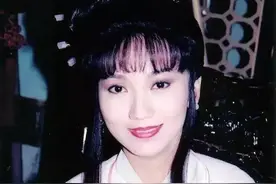 民间故事：宋朝一县令，醉后偷看妻子洗澡，自此日渐憔悴图片