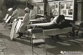 王挺镜头下的老青岛，那些逐渐消失的城市街景图片