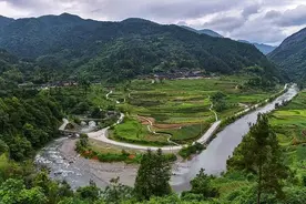 「旅居」探访民族古寨｜硒都恩施二官寨图片
