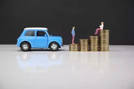车贷还完了，为什么银行还在扣费，是什么原因？图片