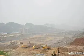 观山湖“城”长档案图片
