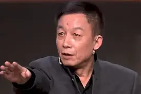 易中天工作室被注销引关注，你可能不知道他的身世如此显赫图片