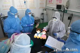 同一个时间，不同的地点，我们并肩作战图片