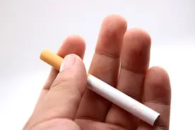 粗烟杆与细烟杆，哪个对身体的伤害更大？实验结果给出了答案图片