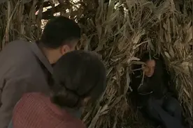 光棍好心收留疯女人当媳妇，怎料生下孩子后"噩梦"来临！催泪电影图片