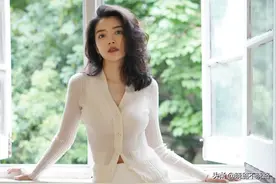 今年火了一种裙子，叫“奶油裙”，温柔有气质，学三木这样穿真美图片