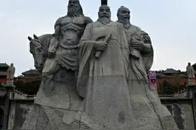 为您解读“不三不四”图片