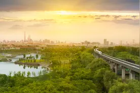 时速600公里却连年亏损，磁悬浮修还是不修？图片