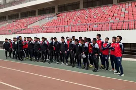 阔别半年“西北狼”陕西大秦之水渭南集结“狼娃”王尔卓回到家乡很亲切图片