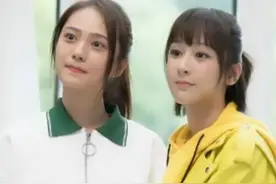 有种“整容”叫《亲爱的热爱的》亚亚，头发变短后，美到认不出图片