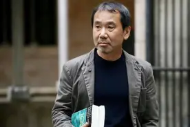 村上春树最经典的5句话，当我们读懂了，眼眶也红了图片
