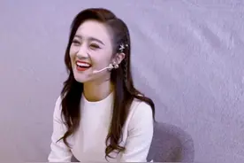 玖月奇迹王小玮近况曝光，装扮精致苹果肌明显，称离婚后过得很好图片