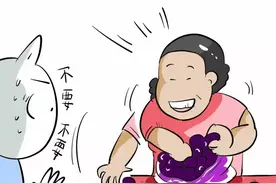 当外国小哥爱上了“地摊”，原来这些东西最让他欲罢不能图片