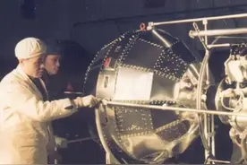 能让东方红一号起死回生？我国发展太空加油卫星，配备灵巧机械臂图片
