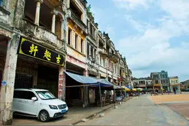 广东这个小镇曾繁华程度接近香港，如今却破烂不堪无人问津！图片
