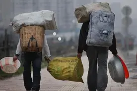 精选故事：伸向民工的黑手图片