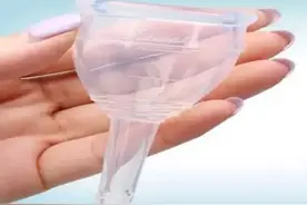 “月经杯”火了，丢掉卫生巾和棉条，例假期蹦迪都不会漏！图片