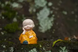 终有一天，你会明白：人间不值得图片