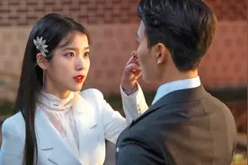 韩剧《德鲁纳酒店》：看百变IU在线经营酒店图片