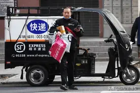 快递“派费”涨价了！买卖好做钱难赚的困境怎么破？图片