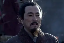 萧何月下追韩信，举荐韩信为大将，其实是在重塑刘邦的绝对权威图片
