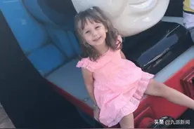 母亲和男友杀害3岁女儿 审判期间互相指认对方图片