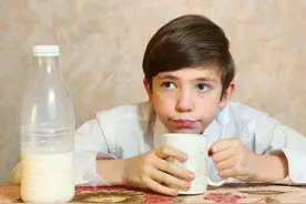 如果孩子不爱喝酸奶怎么办？有没有替代品？图片