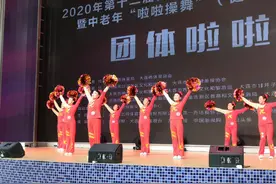 舞出精彩！大连社区阿姨们跳起“啦啦操舞”变身“健身丽人”图片