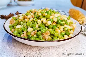 豌豆、粘玉米、加些肉末来相伴，简单好吃，盘子都能舔干净图片