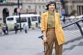 万能的阔腿裤，配什么上衣才好看？推荐下面4种搭配，时髦显瘦图片