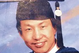 清华天之骄子全家移民北美，靠刷油漆悲惨生活，为何最后跳桥自杀图片