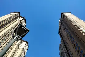 一位七八十年代团级飞行员，因"下岗"去世前拜托我的事图片