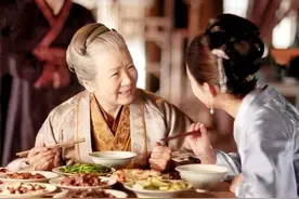 “祖母专业户”曹翠芬，大器晚成演技精湛，一生无儿女很是遗憾图片