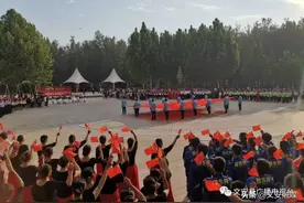 文安县广播电视台拍摄“快闪”献礼祖国图片