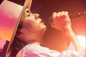 旧城之王，这个美了22年的男人图片