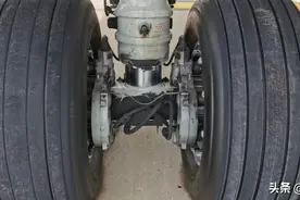 如何快速分辨碳刹车还是钢刹车？图片